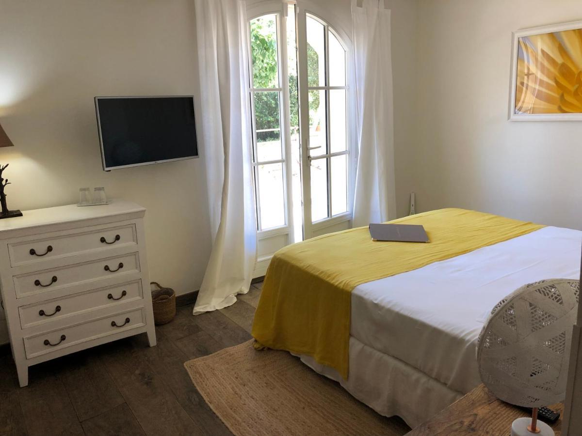 Le Clos Des Sept Palmiers Cavalaire-sur-Mer Exterior photo